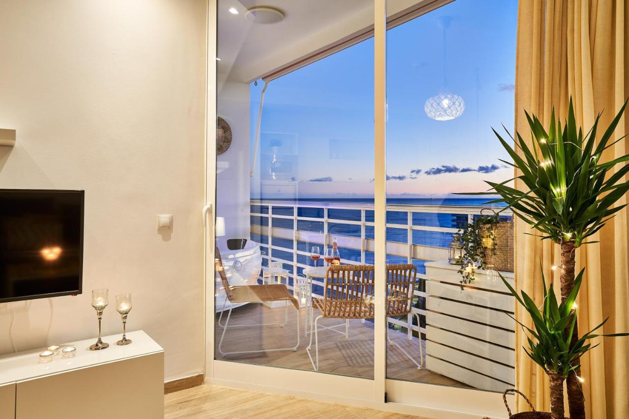 Sunset Beach Charming Apartment With Jacuzzi Torremolinos Luaran gambar