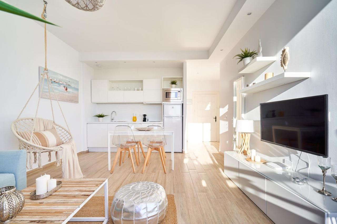 Sunset Beach Charming Apartment With Jacuzzi Torremolinos Luaran gambar