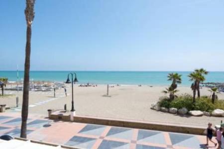 Sunset Beach Charming Apartment With Jacuzzi Torremolinos Luaran gambar